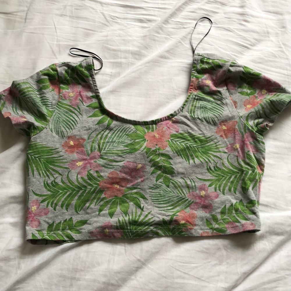 H&M Hawaiian crop top